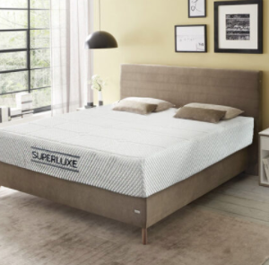 Le matelas SUPERLUXE est idéal pour les personne souffrant de mal de dos, arthrose, douleurs articulaires grâce à la viscoélastique qui retire les points d’appui et épouse votre corps.