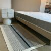 Le Tapis 7 COTON LIGNÉ aux tons neutre, et tranquille habillera votre intérieur.