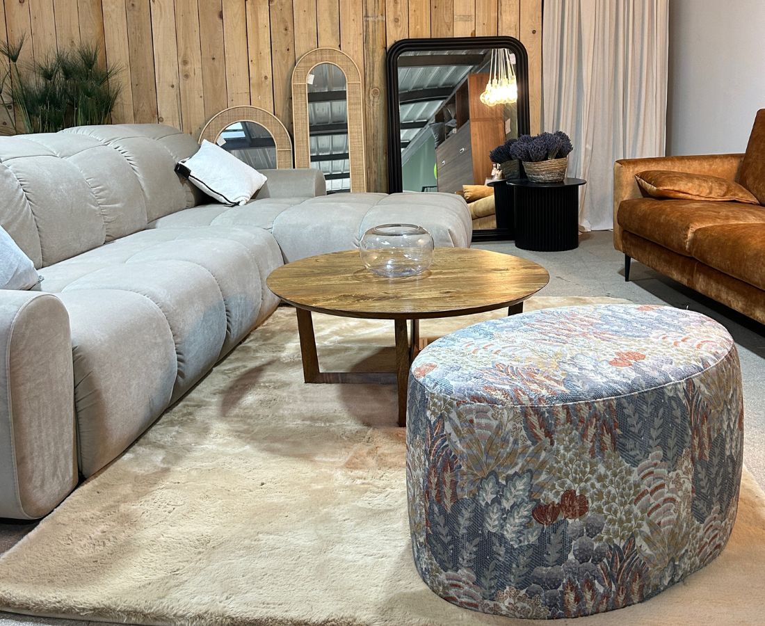 Pouf WILSON en magasin en situation